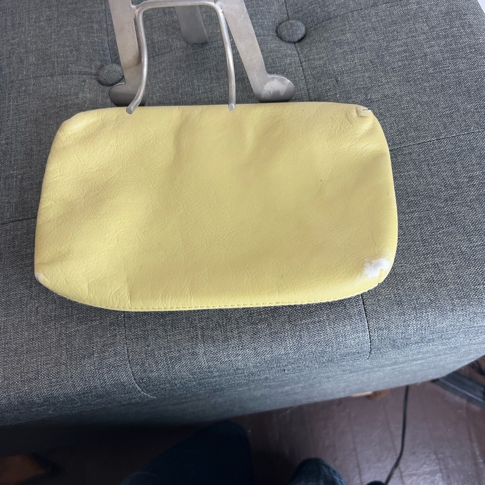 Vintage MGM Elegant Yellow Leather Clutch - Picture 4 of 5